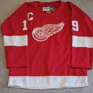 CCM Home Detroit Red Wings Steve Yzerman Jersey